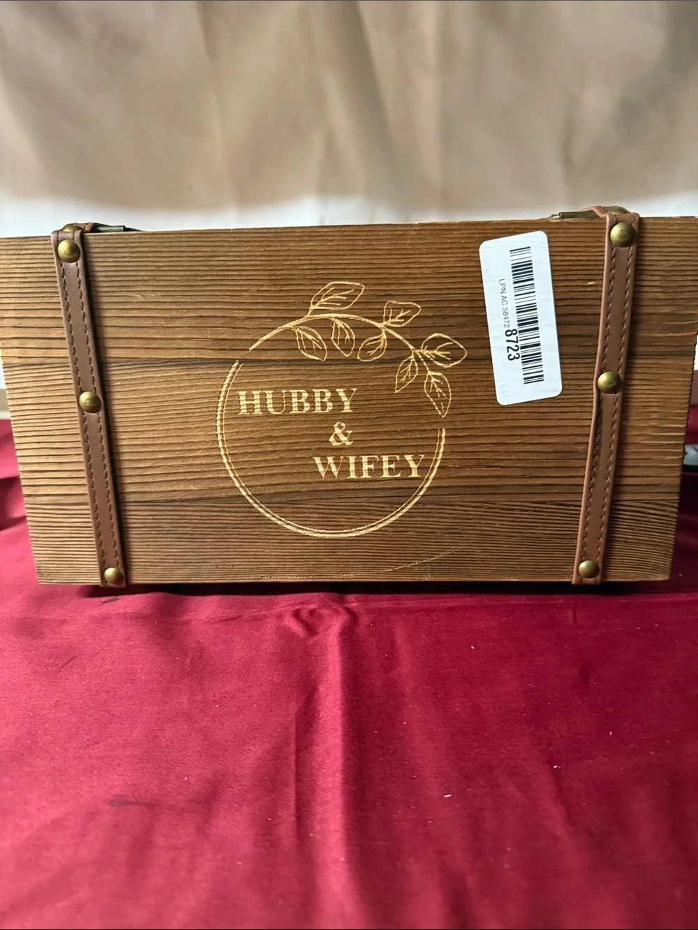 Wooden 'Hubby & Wifey' Keepsake Box - Brown